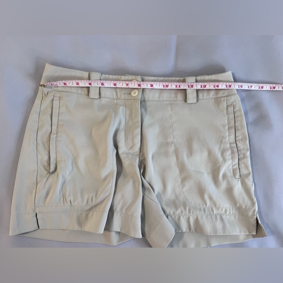 Nike Golf‎ Women's Dri-Fit 5" Shorts Size 4 Ivory With Pockets - Picture 2 of 9